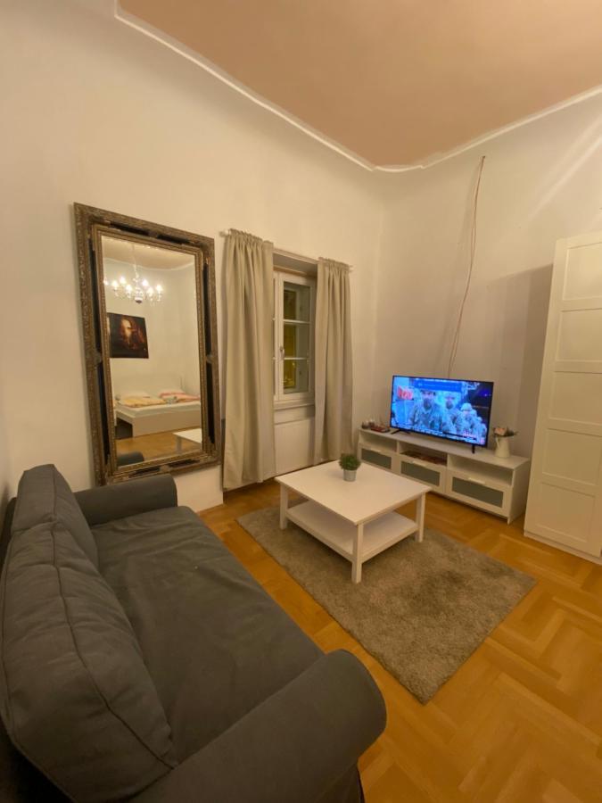 Guest House Nokturno Zagreb Ngoại thất bức ảnh